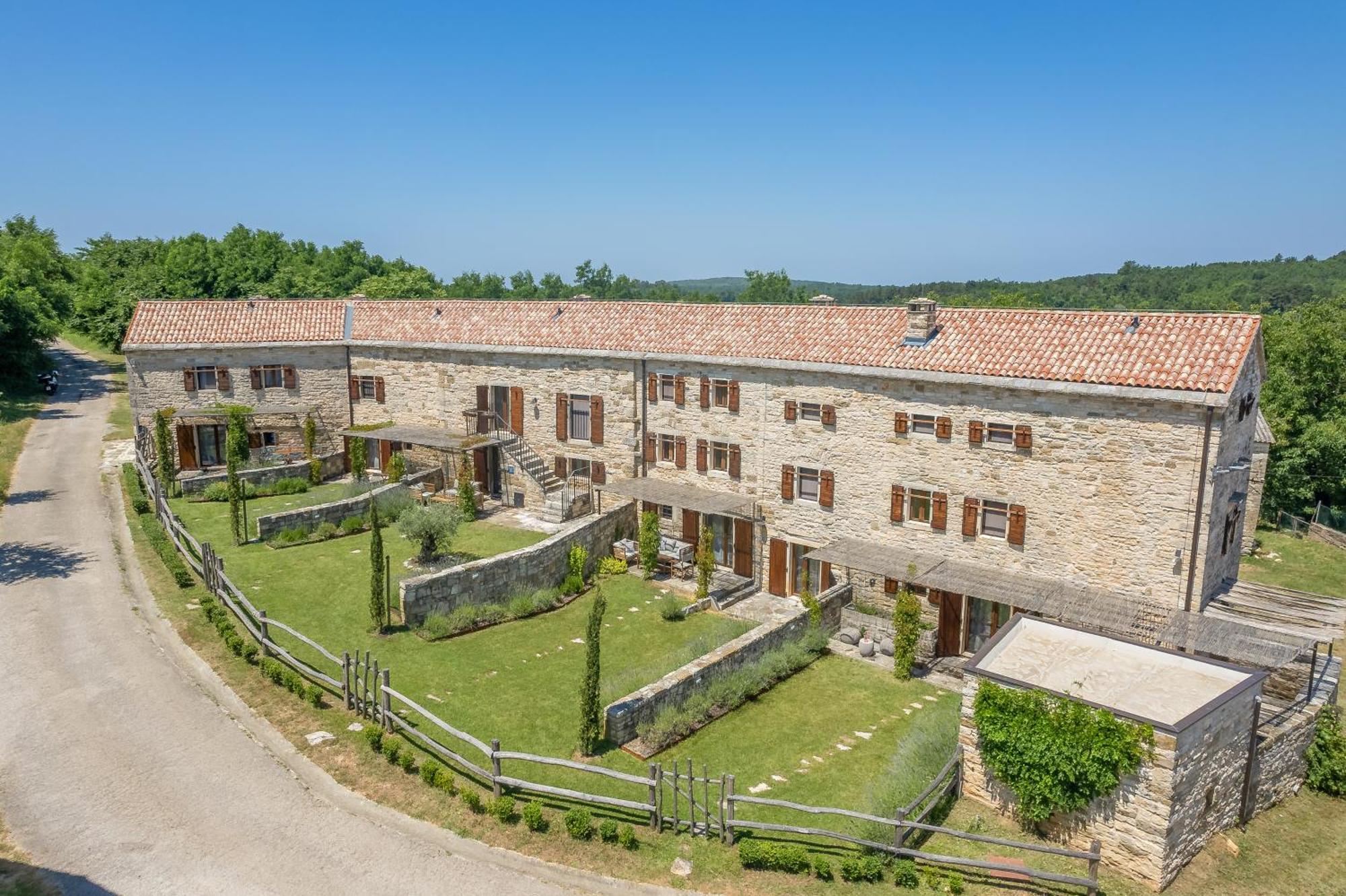 Villas Martincici With Large Pool Grožnjan Esterno foto