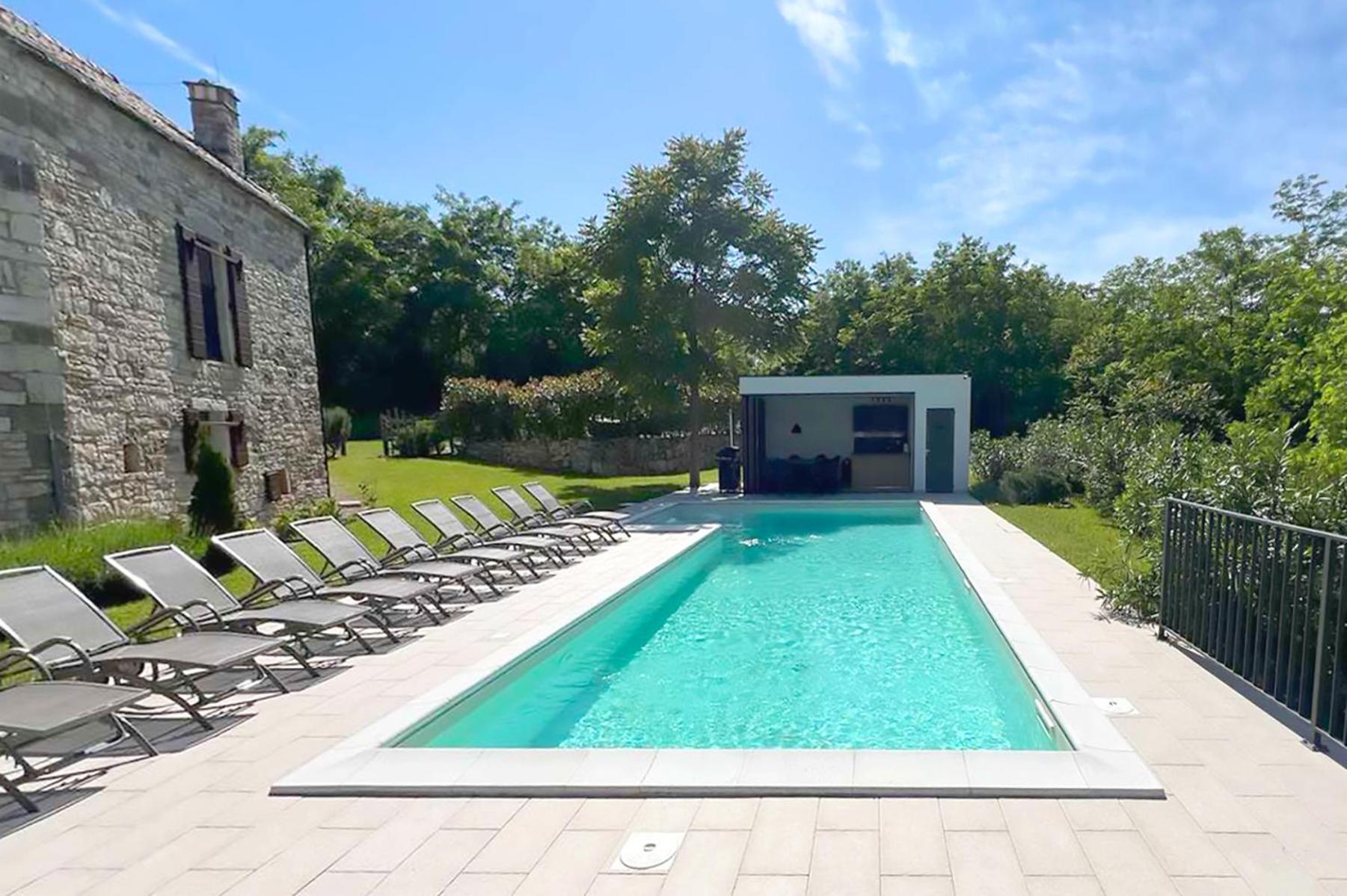 Villas Martincici With Large Pool Grožnjan Esterno foto